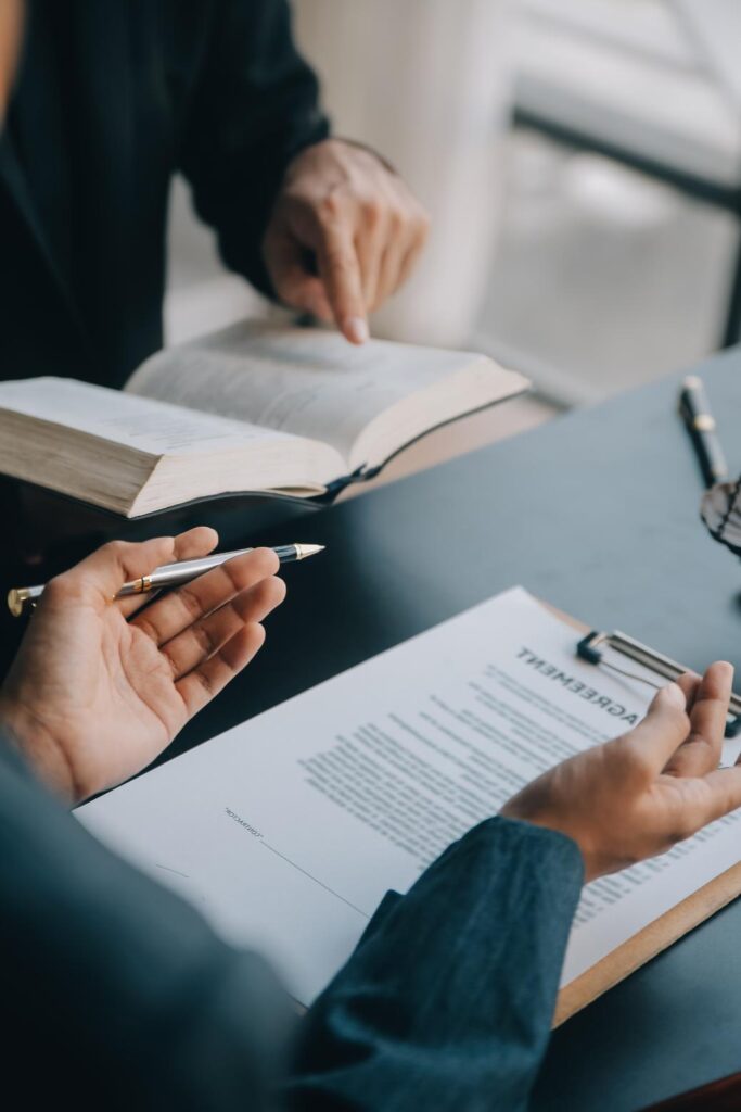 Diferencias frente a los residentes legales​